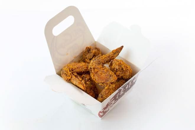 Chicken Wings 炸雞翅 (6 pcs)